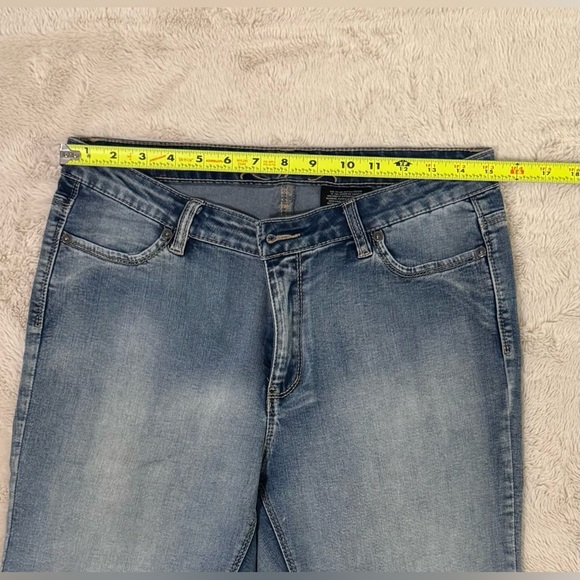 Buffalo David Bitton Light Blue Denim Jeans
(Listing #41) - Picture 8 of 10